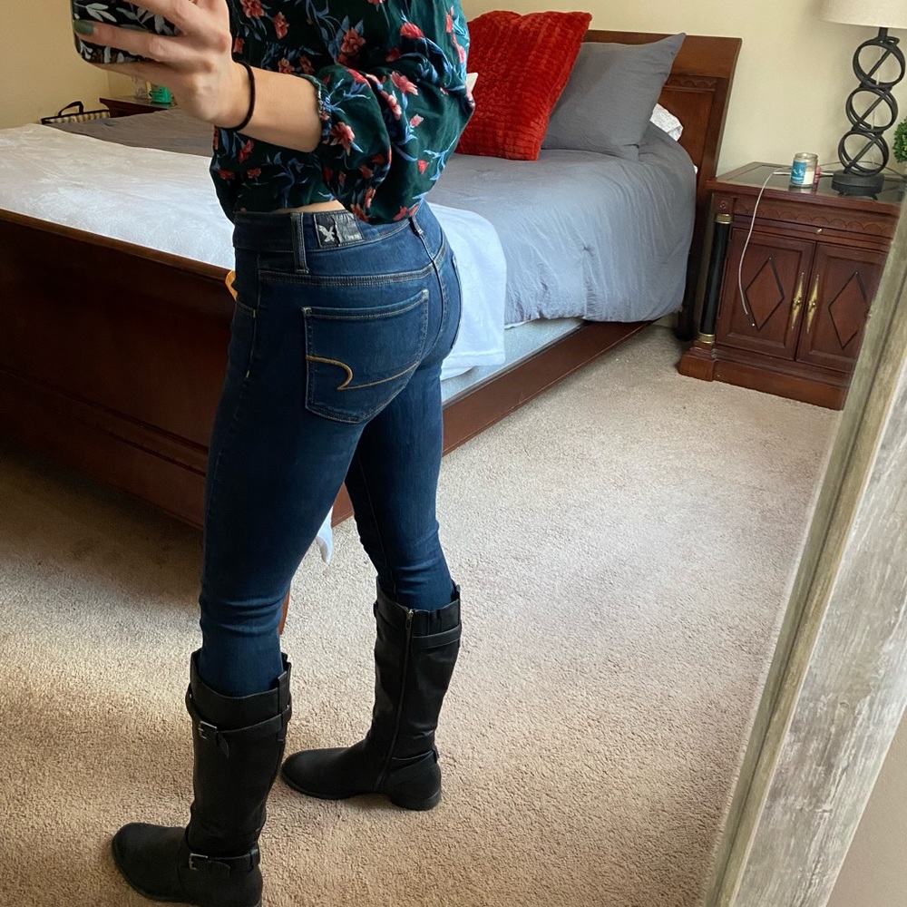American Eagle Dark Wash Super Stretch Jegging (thick) - Picture 2 of 4